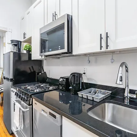 2 Bedroom Upscale Home New York Exterior photo